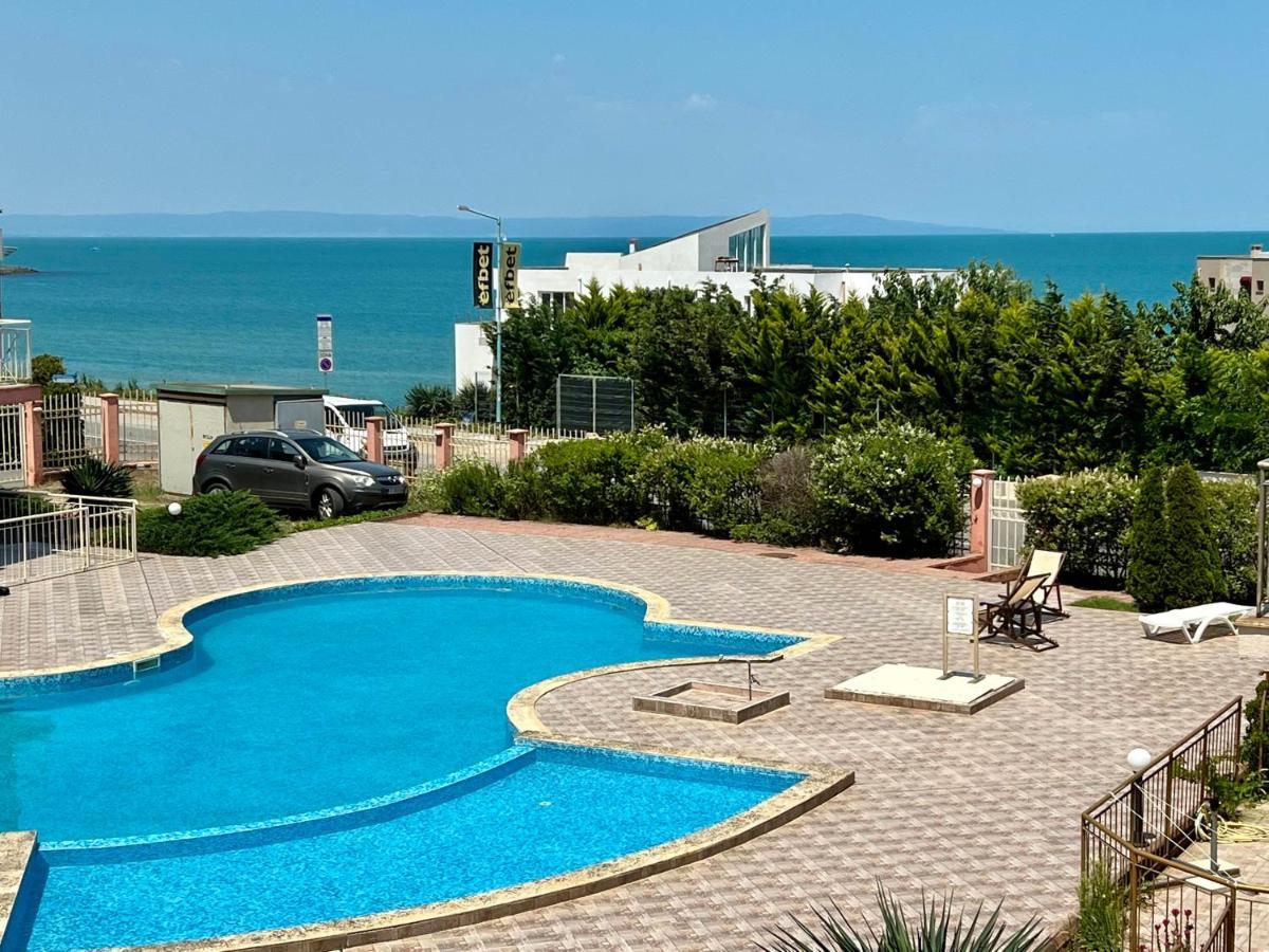 Private One-Bedroom Apartment With Balcony In Sozopol By Flat Mаnаger Екстер'єр фото