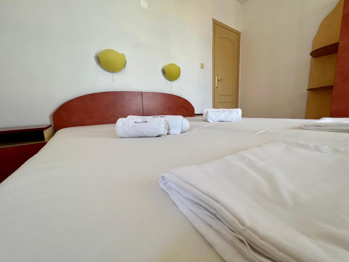 Private One-Bedroom Apartment With Balcony In Sozopol By Flat Mаnаger Екстер'єр фото